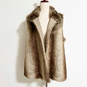 Drapers & Damons Faux Fur Chunky Knit Sweater Vest